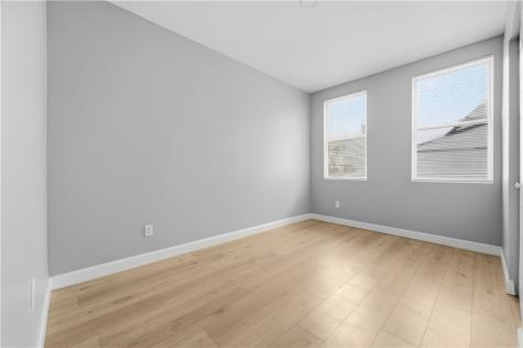 312 W Burgess Perry Hilltop PA 15214