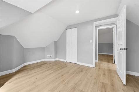 312 W Burgess Perry Hilltop PA 15214