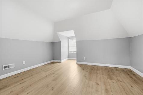 312 W Burgess Perry Hilltop PA 15214