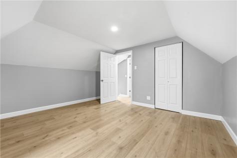 312 W Burgess Perry Hilltop PA 15214