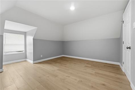 312 W Burgess Perry Hilltop PA 15214