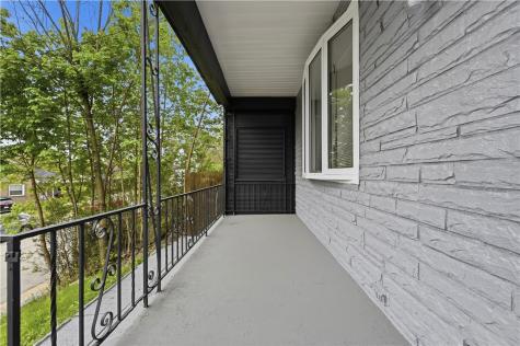 312 W Burgess Perry Hilltop PA 15214