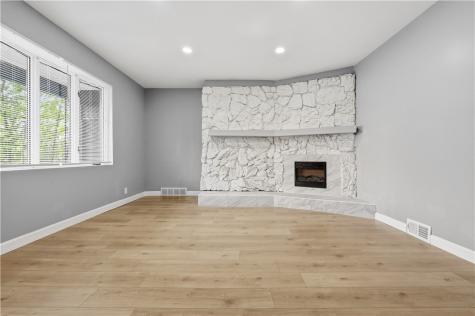 312 W Burgess Perry Hilltop PA 15214