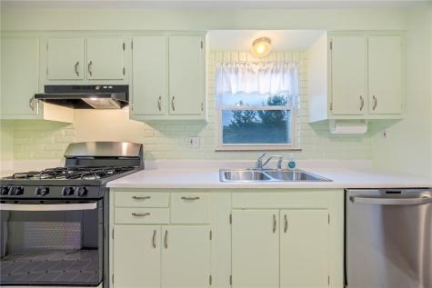 114 Senate Drive Pleasant Hills PA 15236