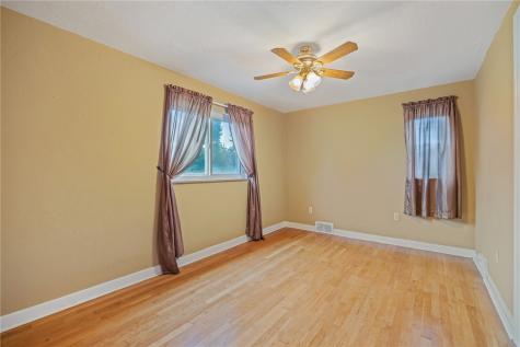 114 Senate Drive Pleasant Hills PA 15236