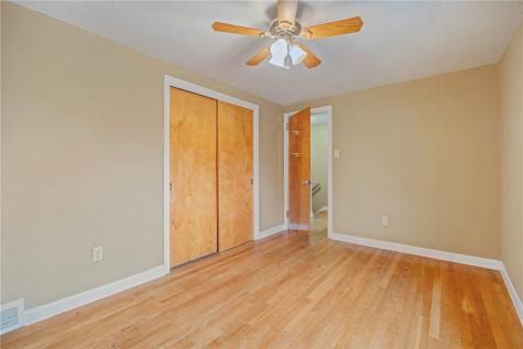 114 Senate Drive Pleasant Hills PA 15236