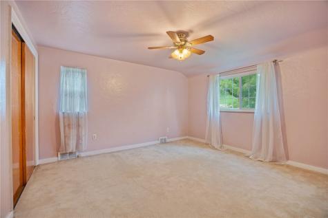 114 Senate Drive Pleasant Hills PA 15236