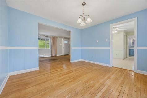 114 Senate Drive Pleasant Hills PA 15236