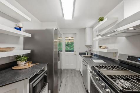 29 Garden Terrace Churchill Boro PA 15221