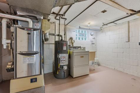 29 Garden Terrace Churchill Boro PA 15221