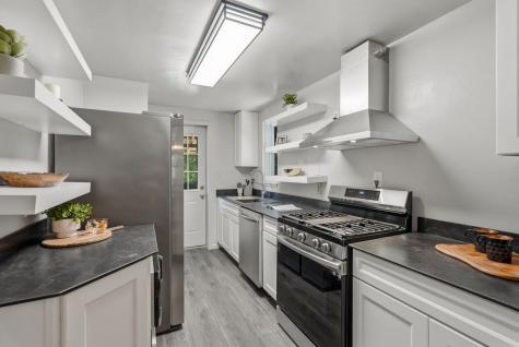 29 Garden Terrace Churchill Boro PA 15221