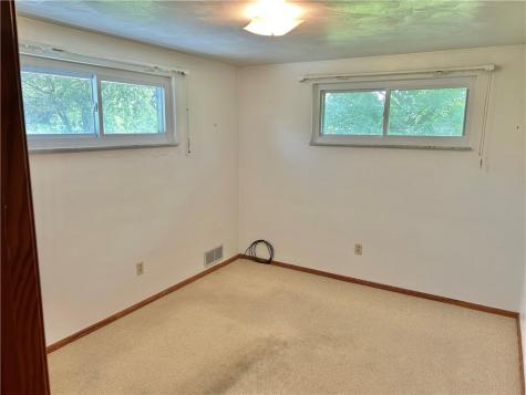 45 Lagonda Road South Franklin PA 15301