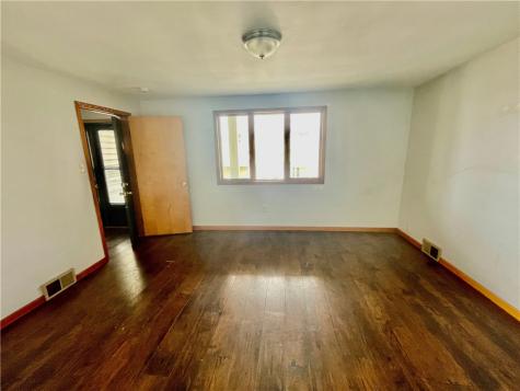 746 6th Avenue Coraopolis PA 15108