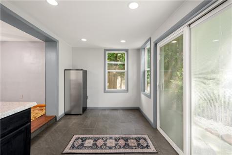 443 Conniston Avenue Bon Air PA 15210