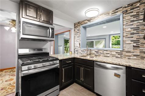 443 Conniston Avenue Bon Air PA 15210