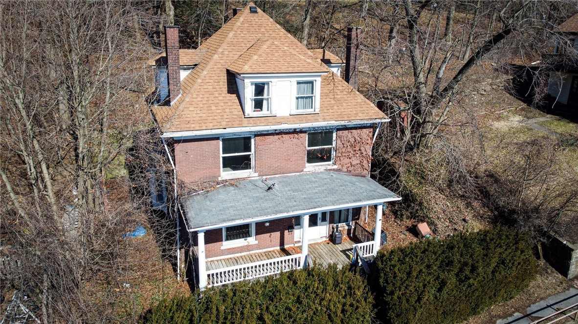 248 E Fulton Street City Of But Ne PA 16001