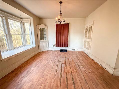 248 E Fulton Street City Of But Ne PA 16001