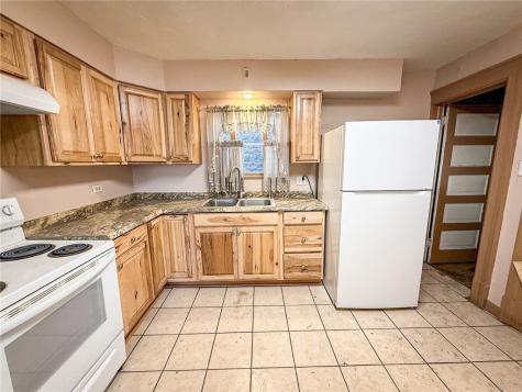 248 E Fulton Street City Of But Ne PA 16001