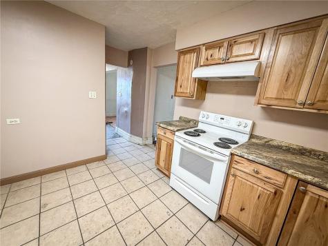 248 E Fulton Street City Of But Ne PA 16001