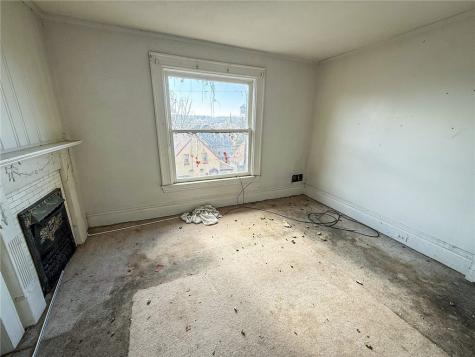 248 E Fulton Street City Of But Ne PA 16001