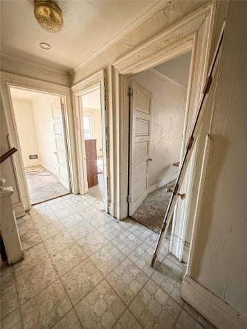 248 E Fulton Street City Of But Ne PA 16001