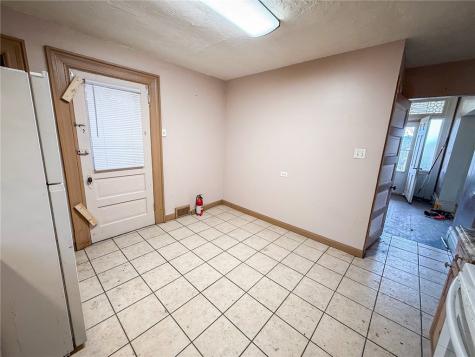248 E Fulton Street City Of But Ne PA 16001