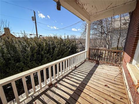 248 E Fulton Street City Of But Ne PA 16001
