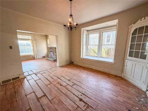 248 E Fulton Street City Of But Ne PA 16001