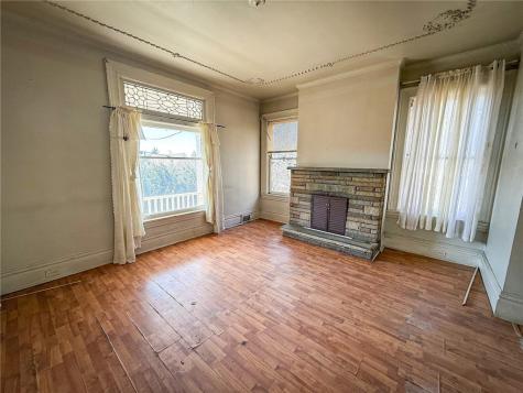 248 E Fulton Street City Of But Ne PA 16001