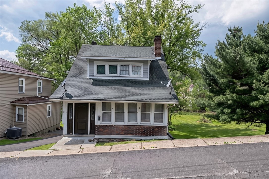 68 Center Avenue Burgettstown Boro PA 15021