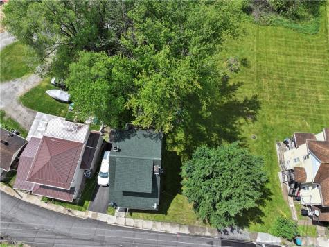 68 Center Avenue Burgettstown Boro PA 15021