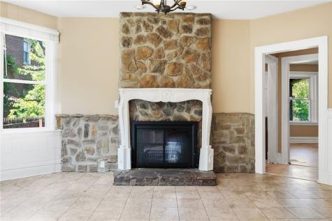 5459 Hays Street Highland Park PA 15206