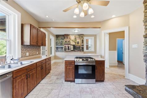 5459 Hays Street Highland Park PA 15206