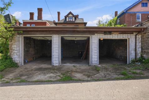 5459 Hays Street Highland Park PA 15206