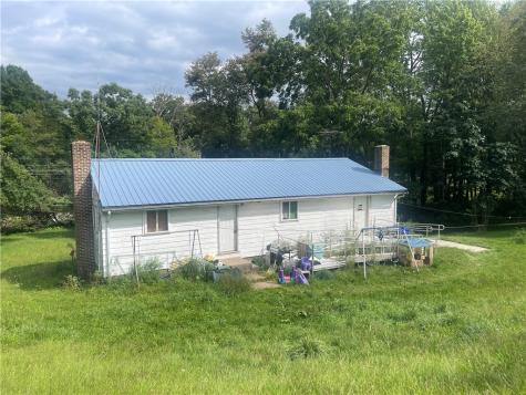 623 W Sunbury Road West Sunbury PA 16061