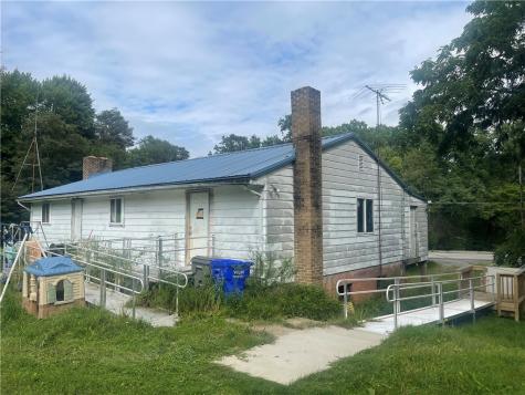 623 W Sunbury Road West Sunbury PA 16061