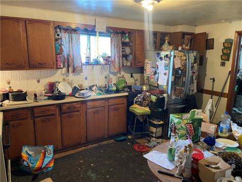 623 W Sunbury Road West Sunbury PA 16061