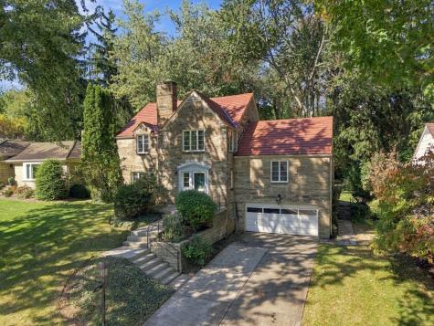 103 Woodland Drive Mt Lebanon PA 15228