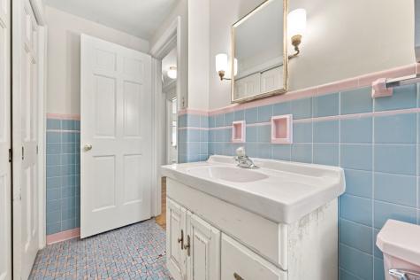 103 Woodland Drive Mt Lebanon PA 15228
