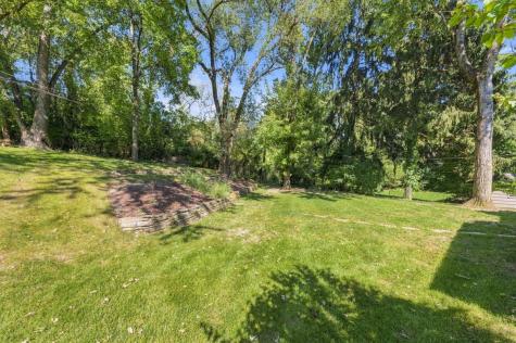 103 Woodland Drive Mt Lebanon PA 15228