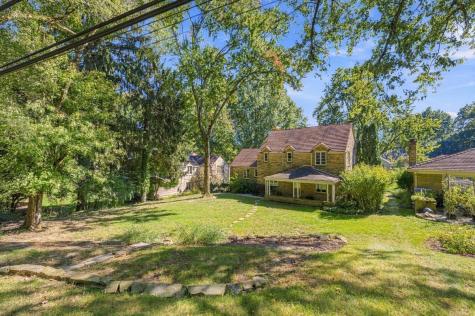 103 Woodland Drive Mt Lebanon PA 15228