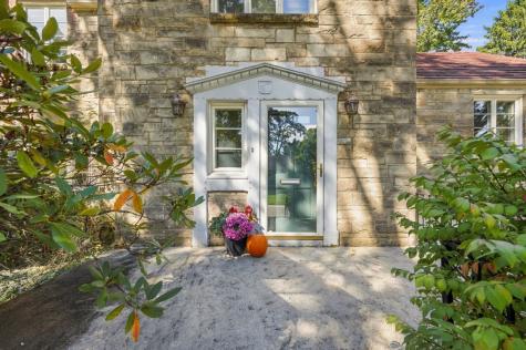 103 Woodland Drive Mt Lebanon PA 15228