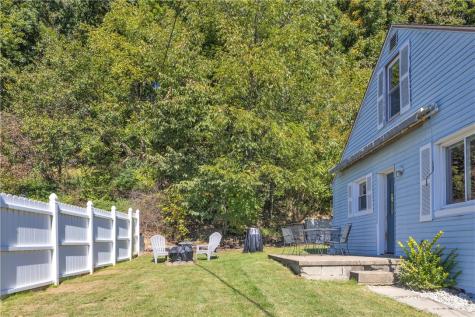 136 N Hazen Avenue Ellwood City PA 16117