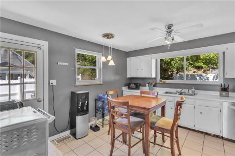 136 N Hazen Avenue Ellwood City PA 16117