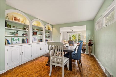 19 Sigrid Drive Carnegie PA 15106