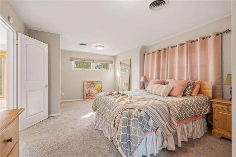 19 Sigrid Drive Carnegie PA 15106