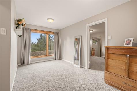 19 Sigrid Drive Carnegie PA 15106