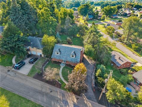 19 Sigrid Drive Carnegie PA 15106