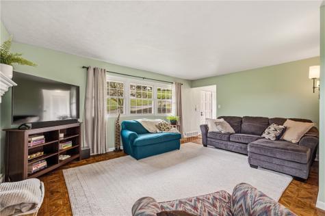 19 Sigrid Drive Carnegie PA 15106