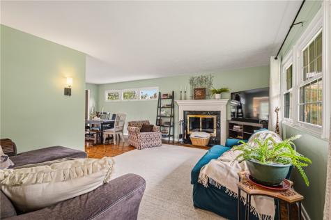19 Sigrid Drive Carnegie PA 15106